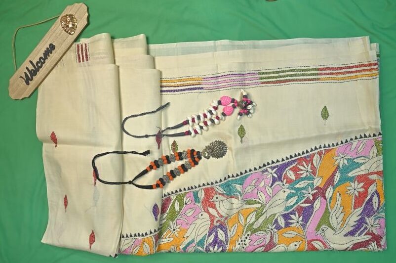 Tussar Multi colour Bird Motives Saree - Image 4