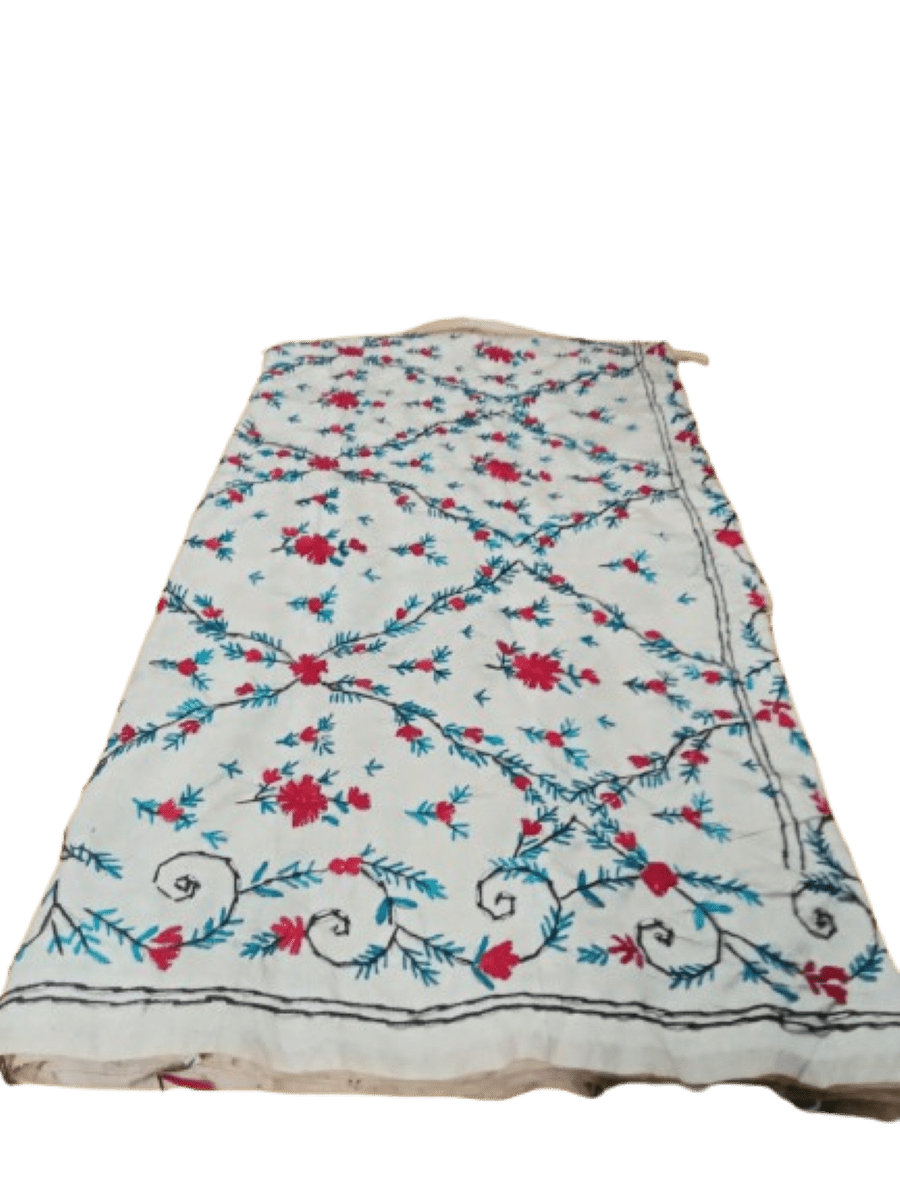 Kashmiri Stitch with red colour thread Beige saree - Image 3