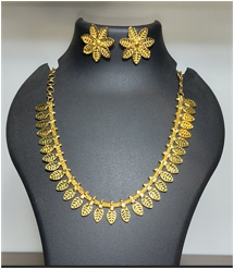 Gold design Necklace with flower earring set with leaf design - Image 2