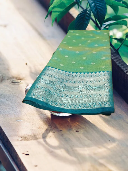 Semi Silk Saree with RUPALI SILVER BUTA Tunte with green dual tone - Image 5