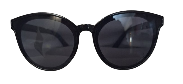 Women Sunglass with cat eye design black colour tint - Image 2